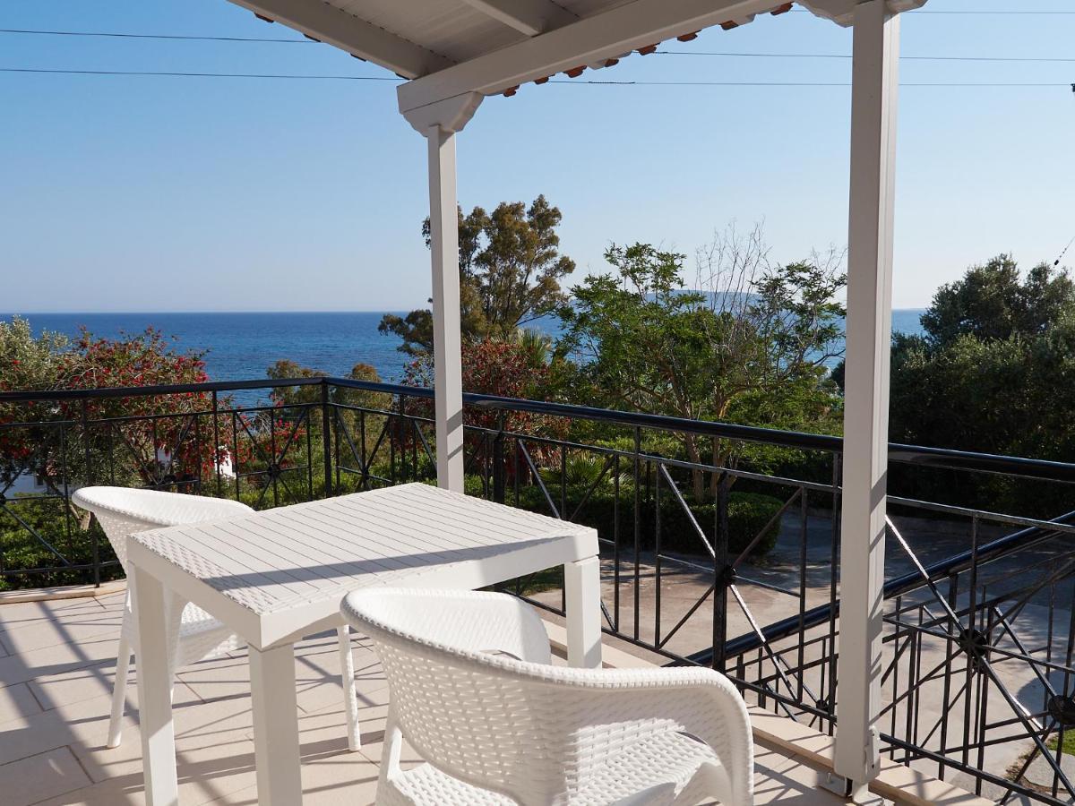 Thea Studios Φοινικούντα Εξωτερικό φωτογραφία
